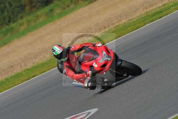 Motorcycle action photographs;Ty croes;anglesey;anglesey photographs;event digital images;eventdigitalimages;no limits trackday;peter wileman photography;trac mon;trackday;trackday digital images;trackday photos