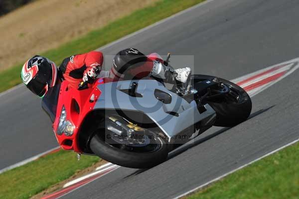 Motorcycle action photographs;Ty croes;anglesey;anglesey photographs;event digital images;eventdigitalimages;no limits trackday;peter wileman photography;trac mon;trackday;trackday digital images;trackday photos