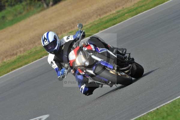 Motorcycle action photographs;Ty croes;anglesey;anglesey photographs;event digital images;eventdigitalimages;no limits trackday;peter wileman photography;trac mon;trackday;trackday digital images;trackday photos