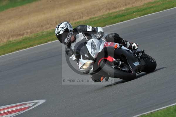 Motorcycle action photographs;Ty croes;anglesey;anglesey photographs;event digital images;eventdigitalimages;no limits trackday;peter wileman photography;trac mon;trackday;trackday digital images;trackday photos