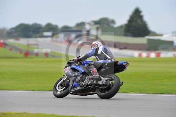 Motorcycle action photographs;Ty croes;anglesey;anglesey photographs;event digital images;eventdigitalimages;no limits trackday;peter wileman photography;trac mon;trackday;trackday digital images;trackday photos