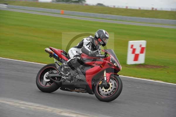 Motorcycle action photographs;Ty croes;anglesey;anglesey photographs;event digital images;eventdigitalimages;no limits trackday;peter wileman photography;trac mon;trackday;trackday digital images;trackday photos
