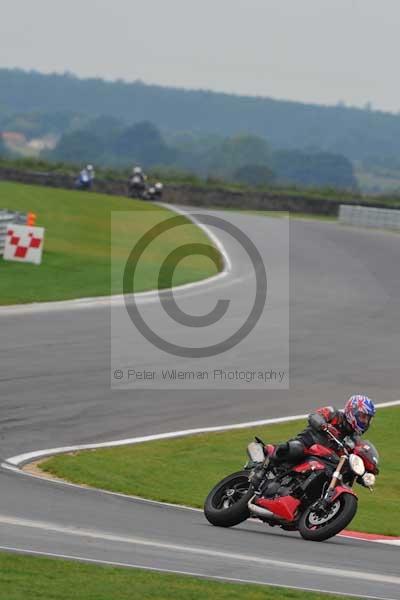 Motorcycle action photographs;Ty croes;anglesey;anglesey photographs;event digital images;eventdigitalimages;no limits trackday;peter wileman photography;trac mon;trackday;trackday digital images;trackday photos