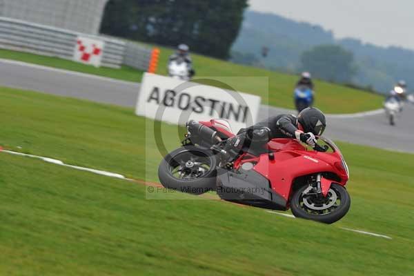 Motorcycle action photographs;Ty croes;anglesey;anglesey photographs;event digital images;eventdigitalimages;no limits trackday;peter wileman photography;trac mon;trackday;trackday digital images;trackday photos