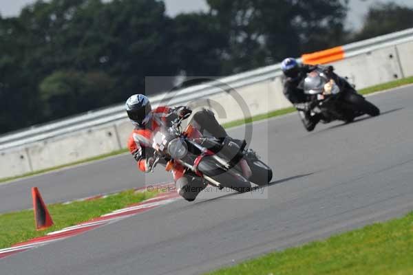 Motorcycle action photographs;Ty croes;anglesey;anglesey photographs;event digital images;eventdigitalimages;no limits trackday;peter wileman photography;trac mon;trackday;trackday digital images;trackday photos