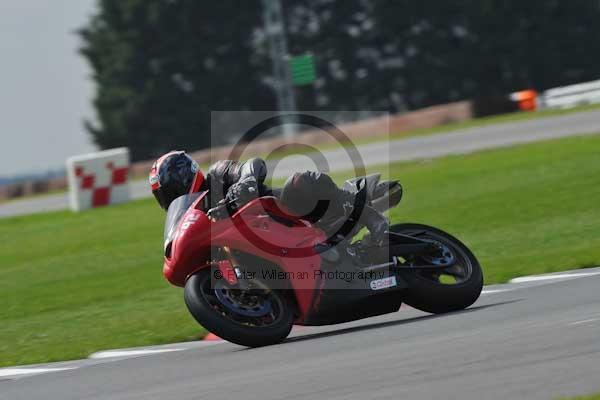 Motorcycle action photographs;Ty croes;anglesey;anglesey photographs;event digital images;eventdigitalimages;no limits trackday;peter wileman photography;trac mon;trackday;trackday digital images;trackday photos