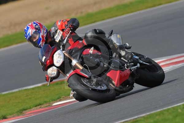 Motorcycle action photographs;Ty croes;anglesey;anglesey photographs;event digital images;eventdigitalimages;no limits trackday;peter wileman photography;trac mon;trackday;trackday digital images;trackday photos