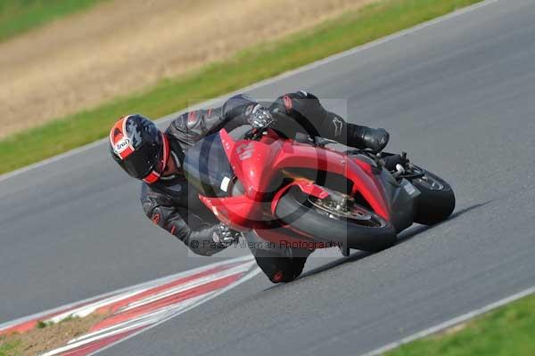Motorcycle action photographs;Ty croes;anglesey;anglesey photographs;event digital images;eventdigitalimages;no limits trackday;peter wileman photography;trac mon;trackday;trackday digital images;trackday photos
