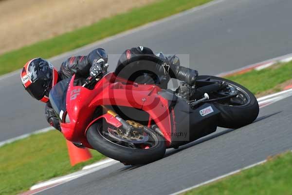 Motorcycle action photographs;Ty croes;anglesey;anglesey photographs;event digital images;eventdigitalimages;no limits trackday;peter wileman photography;trac mon;trackday;trackday digital images;trackday photos