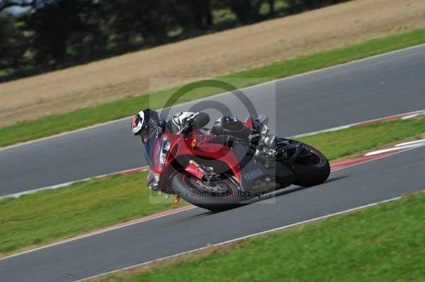 Motorcycle action photographs;Ty croes;anglesey;anglesey photographs;event digital images;eventdigitalimages;no limits trackday;peter wileman photography;trac mon;trackday;trackday digital images;trackday photos