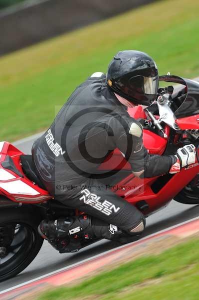 Motorcycle action photographs;Ty croes;anglesey;anglesey photographs;event digital images;eventdigitalimages;no limits trackday;peter wileman photography;trac mon;trackday;trackday digital images;trackday photos