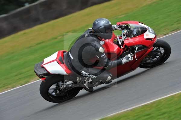 Motorcycle action photographs;Ty croes;anglesey;anglesey photographs;event digital images;eventdigitalimages;no limits trackday;peter wileman photography;trac mon;trackday;trackday digital images;trackday photos