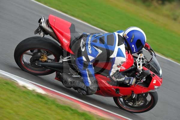 Motorcycle action photographs;Ty croes;anglesey;anglesey photographs;event digital images;eventdigitalimages;no limits trackday;peter wileman photography;trac mon;trackday;trackday digital images;trackday photos