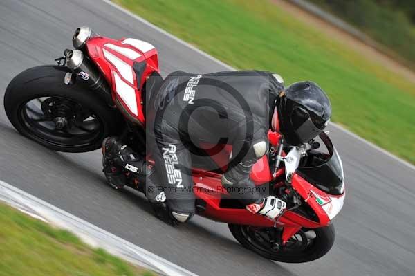 Motorcycle action photographs;Ty croes;anglesey;anglesey photographs;event digital images;eventdigitalimages;no limits trackday;peter wileman photography;trac mon;trackday;trackday digital images;trackday photos