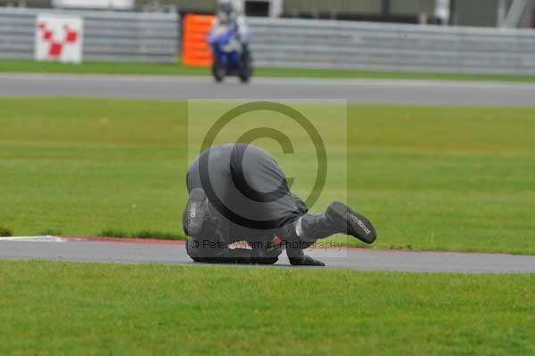 Motorcycle action photographs;Ty croes;anglesey;anglesey photographs;event digital images;eventdigitalimages;no limits trackday;peter wileman photography;trac mon;trackday;trackday digital images;trackday photos