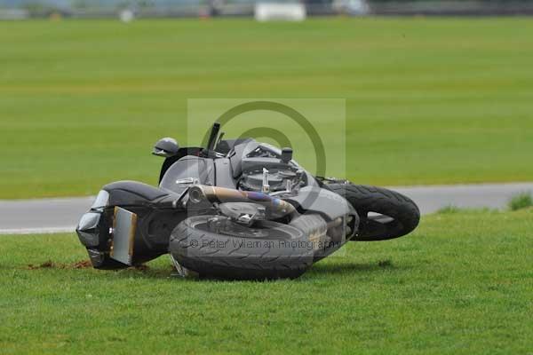 Motorcycle action photographs;Ty croes;anglesey;anglesey photographs;event digital images;eventdigitalimages;no limits trackday;peter wileman photography;trac mon;trackday;trackday digital images;trackday photos