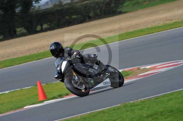 Motorcycle action photographs;Ty croes;anglesey;anglesey photographs;event digital images;eventdigitalimages;no limits trackday;peter wileman photography;trac mon;trackday;trackday digital images;trackday photos