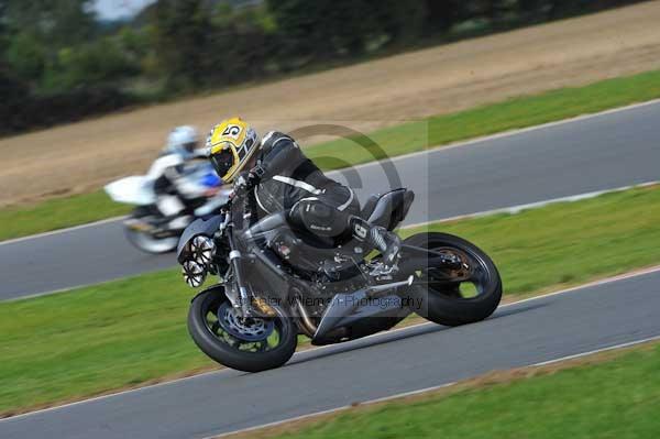 Motorcycle action photographs;Ty croes;anglesey;anglesey photographs;event digital images;eventdigitalimages;no limits trackday;peter wileman photography;trac mon;trackday;trackday digital images;trackday photos