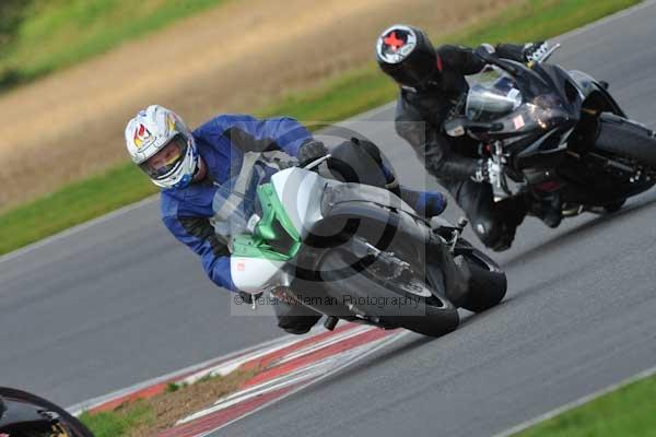 Motorcycle action photographs;Ty croes;anglesey;anglesey photographs;event digital images;eventdigitalimages;no limits trackday;peter wileman photography;trac mon;trackday;trackday digital images;trackday photos
