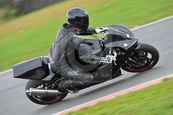 Motorcycle action photographs;Ty croes;anglesey;anglesey photographs;event digital images;eventdigitalimages;no limits trackday;peter wileman photography;trac mon;trackday;trackday digital images;trackday photos