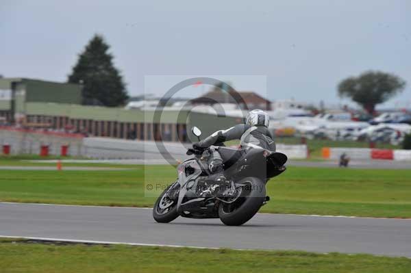 Motorcycle action photographs;Ty croes;anglesey;anglesey photographs;event digital images;eventdigitalimages;no limits trackday;peter wileman photography;trac mon;trackday;trackday digital images;trackday photos