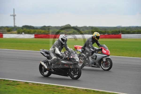 Motorcycle action photographs;Ty croes;anglesey;anglesey photographs;event digital images;eventdigitalimages;no limits trackday;peter wileman photography;trac mon;trackday;trackday digital images;trackday photos