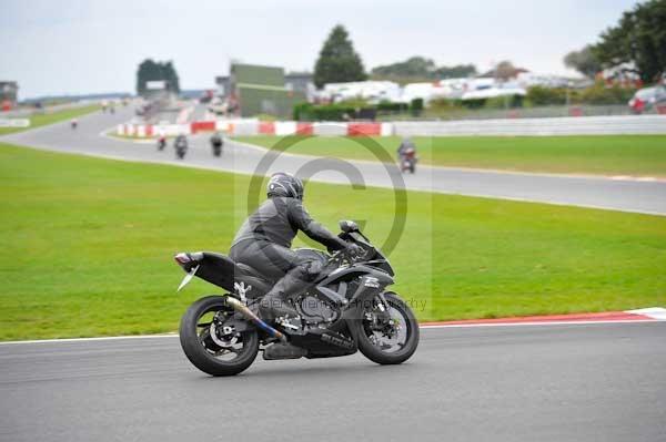 Motorcycle action photographs;Ty croes;anglesey;anglesey photographs;event digital images;eventdigitalimages;no limits trackday;peter wileman photography;trac mon;trackday;trackday digital images;trackday photos