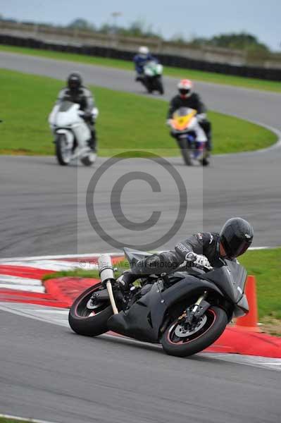 Motorcycle action photographs;Ty croes;anglesey;anglesey photographs;event digital images;eventdigitalimages;no limits trackday;peter wileman photography;trac mon;trackday;trackday digital images;trackday photos