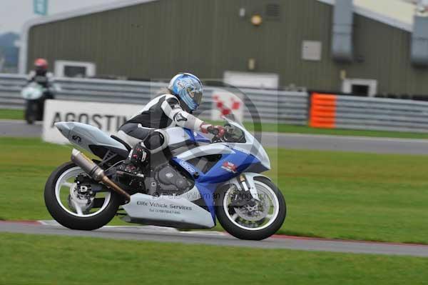 Motorcycle action photographs;Ty croes;anglesey;anglesey photographs;event digital images;eventdigitalimages;no limits trackday;peter wileman photography;trac mon;trackday;trackday digital images;trackday photos