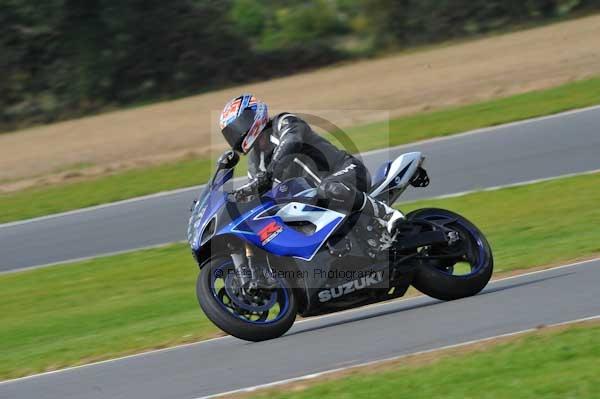 Motorcycle action photographs;Ty croes;anglesey;anglesey photographs;event digital images;eventdigitalimages;no limits trackday;peter wileman photography;trac mon;trackday;trackday digital images;trackday photos