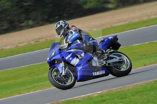 Motorcycle action photographs;Ty croes;anglesey;anglesey photographs;event digital images;eventdigitalimages;no limits trackday;peter wileman photography;trac mon;trackday;trackday digital images;trackday photos