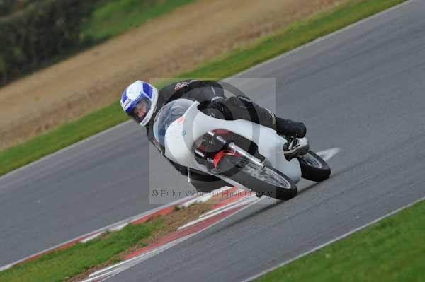 Motorcycle action photographs;Ty croes;anglesey;anglesey photographs;event digital images;eventdigitalimages;no limits trackday;peter wileman photography;trac mon;trackday;trackday digital images;trackday photos