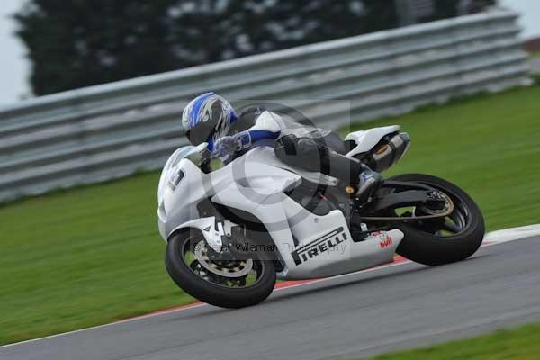 Motorcycle action photographs;Ty croes;anglesey;anglesey photographs;event digital images;eventdigitalimages;no limits trackday;peter wileman photography;trac mon;trackday;trackday digital images;trackday photos