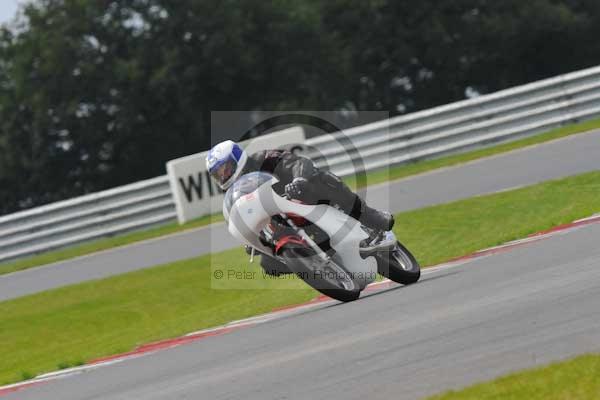 Motorcycle action photographs;Ty croes;anglesey;anglesey photographs;event digital images;eventdigitalimages;no limits trackday;peter wileman photography;trac mon;trackday;trackday digital images;trackday photos