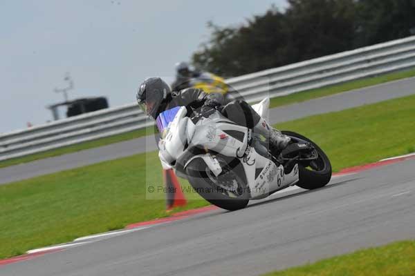 Motorcycle action photographs;Ty croes;anglesey;anglesey photographs;event digital images;eventdigitalimages;no limits trackday;peter wileman photography;trac mon;trackday;trackday digital images;trackday photos