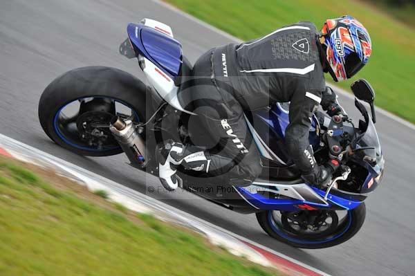 Motorcycle action photographs;Ty croes;anglesey;anglesey photographs;event digital images;eventdigitalimages;no limits trackday;peter wileman photography;trac mon;trackday;trackday digital images;trackday photos