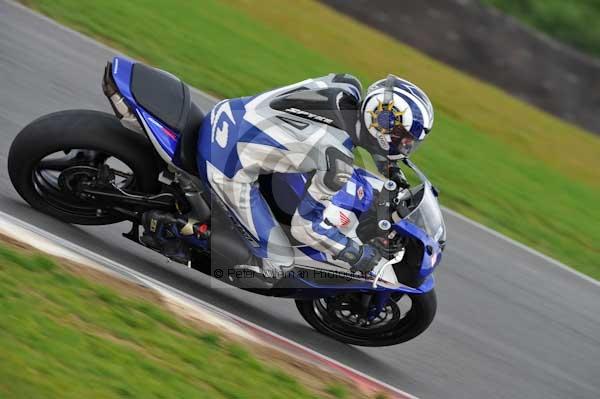 Motorcycle action photographs;Ty croes;anglesey;anglesey photographs;event digital images;eventdigitalimages;no limits trackday;peter wileman photography;trac mon;trackday;trackday digital images;trackday photos