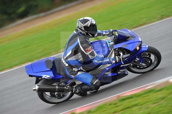 Motorcycle action photographs;Ty croes;anglesey;anglesey photographs;event digital images;eventdigitalimages;no limits trackday;peter wileman photography;trac mon;trackday;trackday digital images;trackday photos