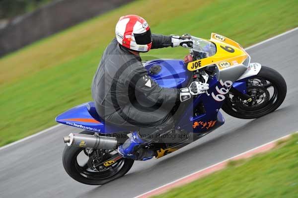 Motorcycle action photographs;Ty croes;anglesey;anglesey photographs;event digital images;eventdigitalimages;no limits trackday;peter wileman photography;trac mon;trackday;trackday digital images;trackday photos
