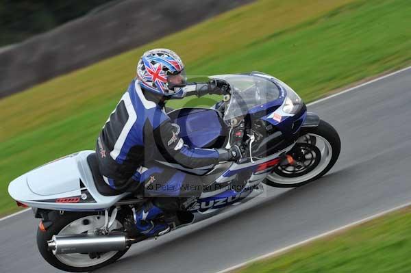 Motorcycle action photographs;Ty croes;anglesey;anglesey photographs;event digital images;eventdigitalimages;no limits trackday;peter wileman photography;trac mon;trackday;trackday digital images;trackday photos