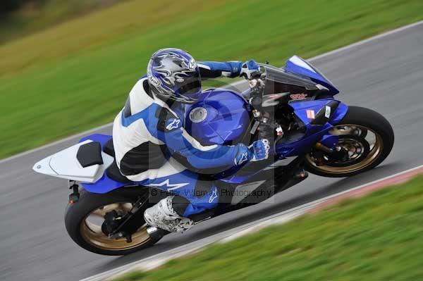 Motorcycle action photographs;Ty croes;anglesey;anglesey photographs;event digital images;eventdigitalimages;no limits trackday;peter wileman photography;trac mon;trackday;trackday digital images;trackday photos