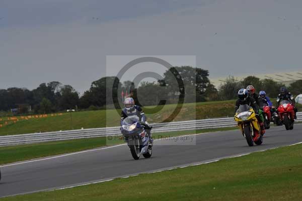 Motorcycle action photographs;Ty croes;anglesey;anglesey photographs;event digital images;eventdigitalimages;no limits trackday;peter wileman photography;trac mon;trackday;trackday digital images;trackday photos