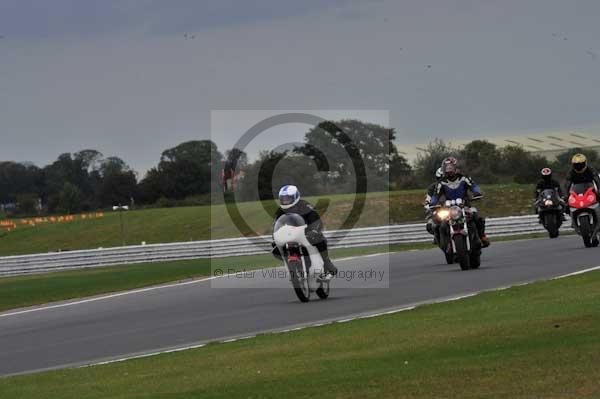 Motorcycle action photographs;Ty croes;anglesey;anglesey photographs;event digital images;eventdigitalimages;no limits trackday;peter wileman photography;trac mon;trackday;trackday digital images;trackday photos