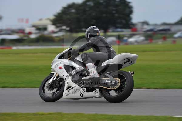 Motorcycle action photographs;Ty croes;anglesey;anglesey photographs;event digital images;eventdigitalimages;no limits trackday;peter wileman photography;trac mon;trackday;trackday digital images;trackday photos