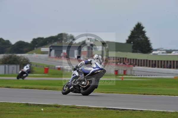 Motorcycle action photographs;Ty croes;anglesey;anglesey photographs;event digital images;eventdigitalimages;no limits trackday;peter wileman photography;trac mon;trackday;trackday digital images;trackday photos