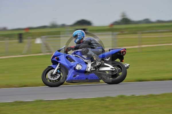 Motorcycle action photographs;Ty croes;anglesey;anglesey photographs;event digital images;eventdigitalimages;no limits trackday;peter wileman photography;trac mon;trackday;trackday digital images;trackday photos