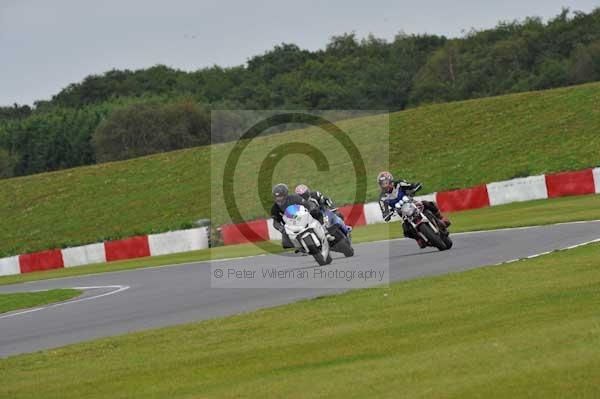 Motorcycle action photographs;Ty croes;anglesey;anglesey photographs;event digital images;eventdigitalimages;no limits trackday;peter wileman photography;trac mon;trackday;trackday digital images;trackday photos