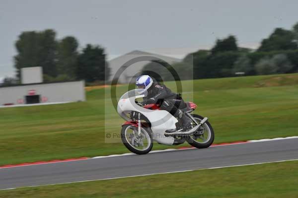 Motorcycle action photographs;Ty croes;anglesey;anglesey photographs;event digital images;eventdigitalimages;no limits trackday;peter wileman photography;trac mon;trackday;trackday digital images;trackday photos