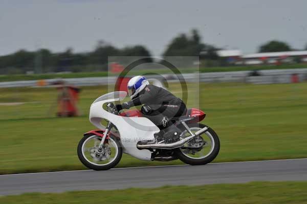 Motorcycle action photographs;Ty croes;anglesey;anglesey photographs;event digital images;eventdigitalimages;no limits trackday;peter wileman photography;trac mon;trackday;trackday digital images;trackday photos