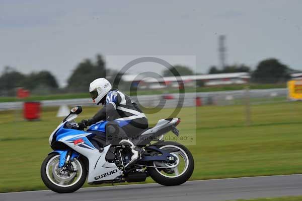 Motorcycle action photographs;Ty croes;anglesey;anglesey photographs;event digital images;eventdigitalimages;no limits trackday;peter wileman photography;trac mon;trackday;trackday digital images;trackday photos